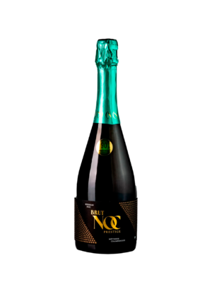 Botella de Cava Prestige Brut NOC, espumoso de Viognier y Chardonnay (IGP Tierra de Castilla) con crianza mínima de 14 meses en rima.